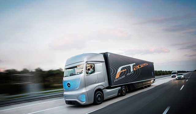 Беспилотный автомобиль Future Truck 2025